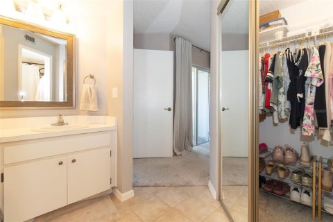 Condominio en venta en Saint Petersburg, Florida, 2 dormitorios, 92.9 m2 № 2100216 - foto 19