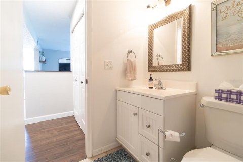 Condominio en venta en Saint Petersburg, Florida, 2 dormitorios, 92.9 m2 № 2100216 - foto 24