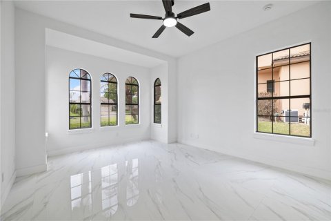 House in Oakland, Florida 5 bedrooms, 406.26 sq.m. № 2131516 - photo 7