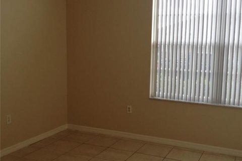 Casa en alquiler en Kissimmee, Florida, 4 dormitorios, 215.35 m2 № 1914729 - foto 10