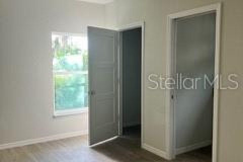 Commercial property in Lakeland, Florida 6 bedrooms, 110 sq.m. № 1851633 - photo 10