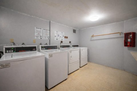 Купить кондоминиум в Майами, Флорида 1 спальня, 74.41м2, № 2048943 - фото 17