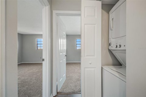 Condo in Leesburg, Florida, 2 bedrooms  № 2102304 - photo 28