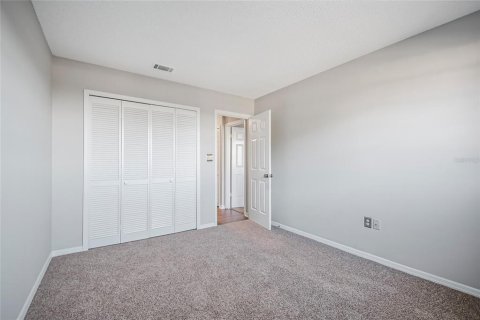 Condo in Leesburg, Florida, 2 bedrooms  № 2102304 - photo 24