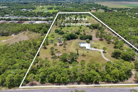 Immobilier commercial à St. Lucie, Floride № 2350928