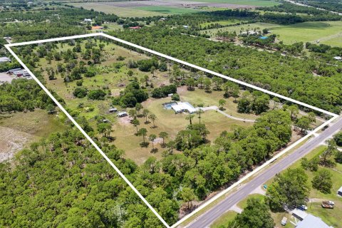 Immobilier commercial à vendre à St. Lucie, Floride № 2350928 - photo 5