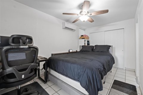 Immobilier commercial à louer à Miami, Floride: 1 chambre, 205.41 m2 № 1977519 - photo 5