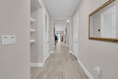 House in Kissimmee, Florida 4 bedrooms, 256.87 sq.m. № 1656917 - photo 26