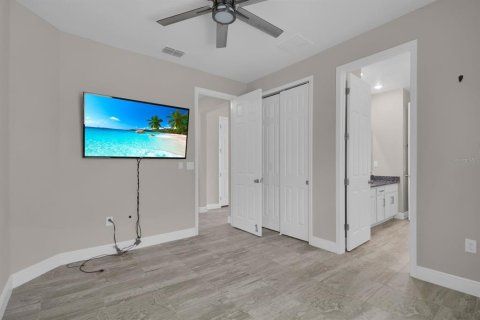House in Kissimmee, Florida 4 bedrooms, 256.87 sq.m. № 1656917 - photo 22