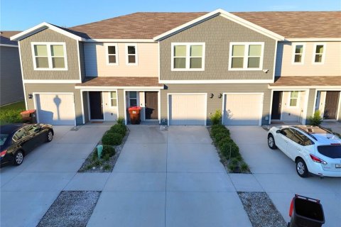 House in Ocala, Florida 3 bedrooms, 139.82 sq.m. № 2394212
