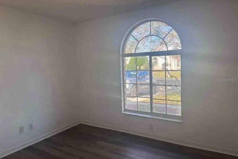 House in Ocala, Florida 2 bedrooms, 109.35 sq.m. № 2150224 - photo 9