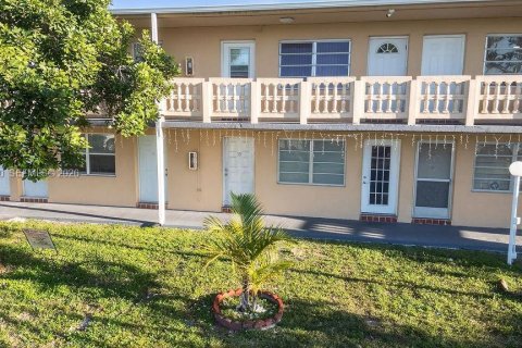 Condo à Miami, Floride, 1 chambre № 2031565