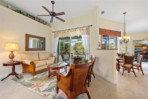 Villa ou maison à vendre à Rotonda, Floride: 3 chambres, 198.07 m2 № 1651673 - photo 10
