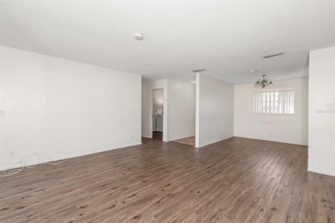 Copropriété à vendre à Largo, Floride: 2 chambres, 121.33 m2 № 1670099 - photo 13