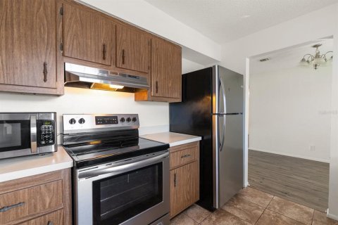 Copropriété à vendre à Largo, Floride: 2 chambres, 121.33 m2 № 1670099 - photo 9