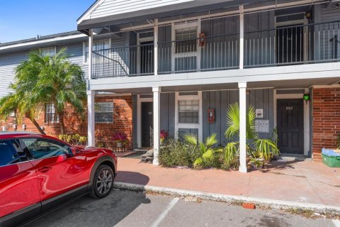Copropriété à vendre à Largo, Floride: 2 chambres, 121.33 m2 № 1670099 - photo 2