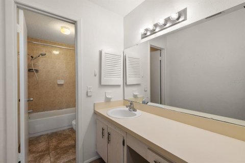 Copropriété à vendre à Largo, Floride: 2 chambres, 121.33 m2 № 1670099 - photo 27