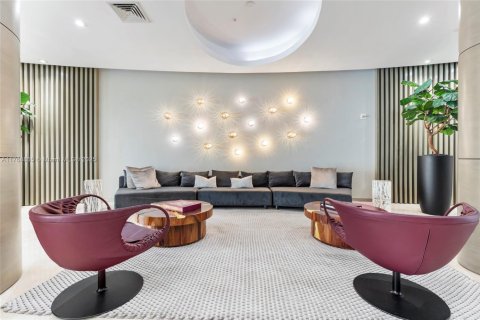 Condo in Bal Harbour, Florida, 1 bedroom  № 1868247 - photo 19