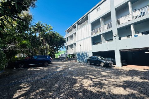 Condominio en venta en Miami, Florida, 1 dormitorio, 45.62 m2 № 1993436 - foto 13