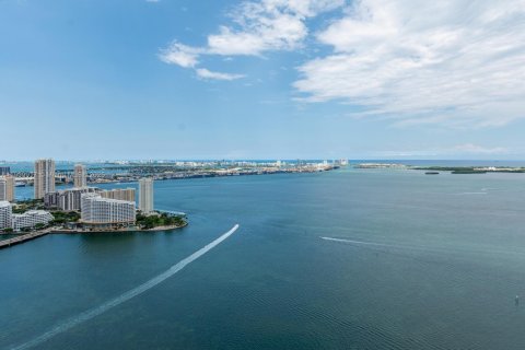 Copropriété à louer à Miami, Floride: 3 chambres, 197.88 m2 № 1965287 - photo 3