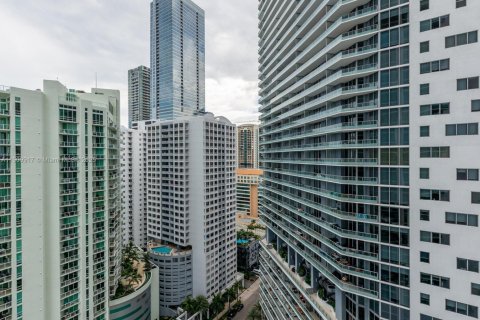 Copropriété à louer à Miami, Floride: 3 chambres, 197.88 m2 № 1965287 - photo 30