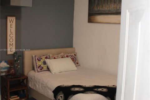 Townhouse in Miami, Florida 4 bedrooms, 163.14 sq.m. № 1686174 - photo 16
