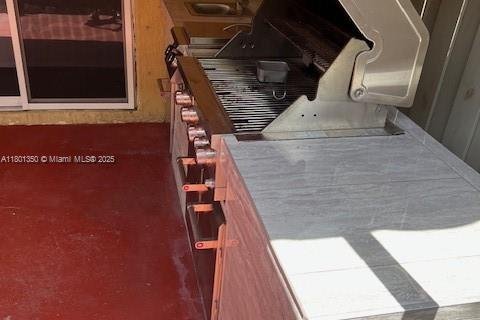 Townhouse in Miami, Florida 4 bedrooms, 163.14 sq.m. № 1686174 - photo 21