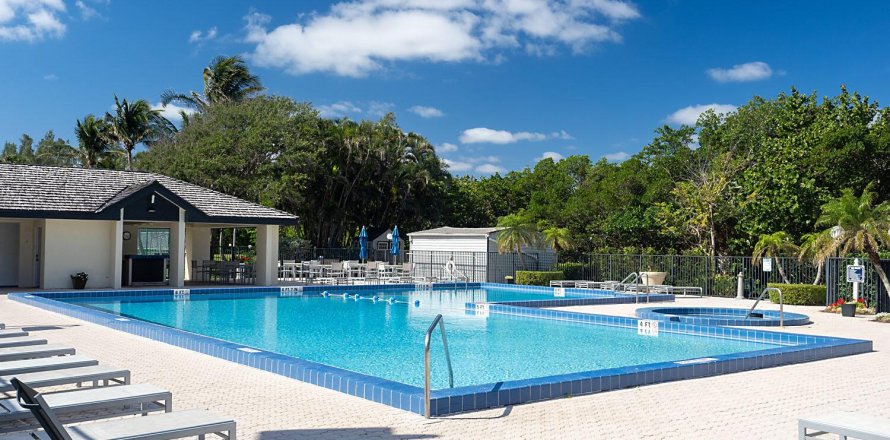 Condominio en Jupiter, Florida, 2 dormitorios № 1136184