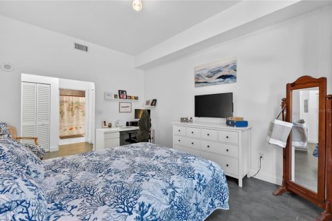 Condo in Miami, Florida, 1 bedroom  № 2218874 - photo 23