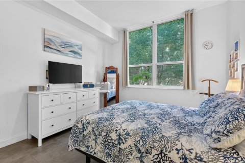 Condo in Miami, Florida, 1 bedroom  № 2218874 - photo 19