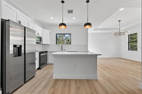 Villa ou maison à vendre à North Port, Floride: 3 chambres, 139.35 m2 № 2150824 - photo 13