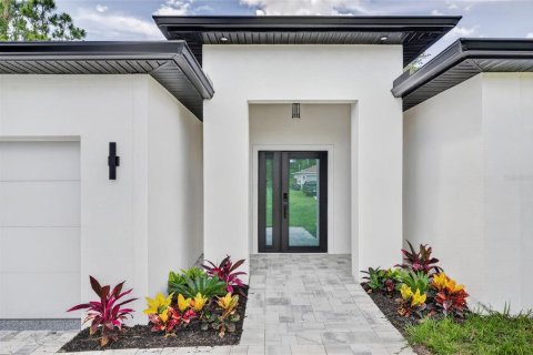 Villa ou maison à vendre à North Port, Floride: 3 chambres, 139.35 m2 № 2150824 - photo 3