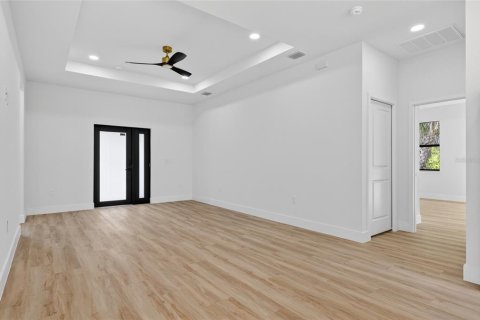 Villa ou maison à vendre à North Port, Floride: 3 chambres, 139.35 m2 № 2150824 - photo 6