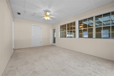 House in High Springs, Florida 3 bedrooms, 104.79 sq.m. № 1898739 - photo 12