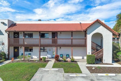 Condo in Lake Wales, Florida, 2 bedrooms  № 2388325 - photo 30
