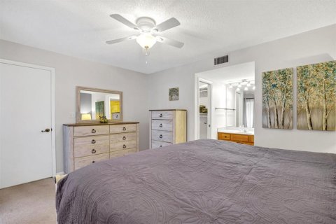 Condo in Lake Wales, Florida, 2 bedrooms  № 2388325 - photo 23