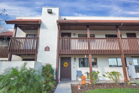 Condo in Lake Wales, Florida, 2 bedrooms  № 2388325 - photo 2