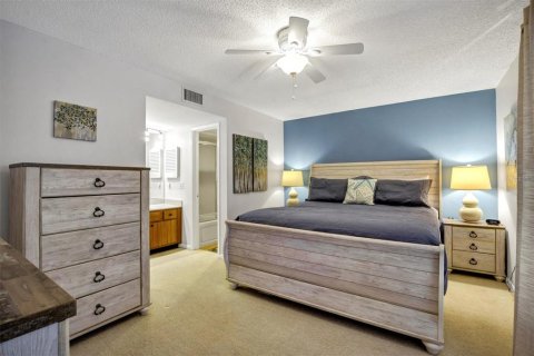 Condo in Lake Wales, Florida, 2 bedrooms  № 2388325 - photo 21