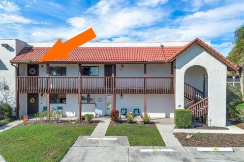 Condo in Lake Wales, Florida, 2 bedrooms  № 2388325