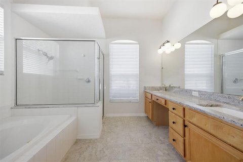 Villa ou maison à vendre à Valrico, Floride: 4 chambres, 242.66 m2 № 2201414 - photo 27