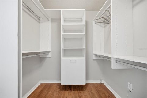 Villa ou maison à vendre à Valrico, Floride: 4 chambres, 242.66 m2 № 2201414 - photo 23
