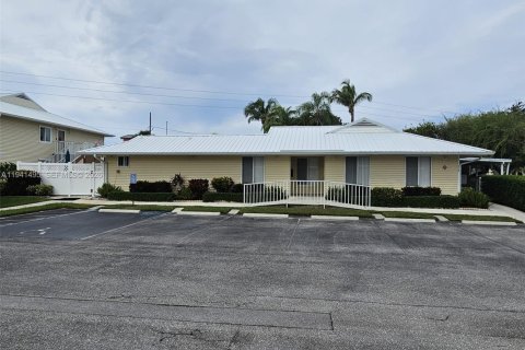 Copropriété à vendre à Port St. Lucie, Floride: 2 chambres, 103.31 m2 № 1998620 - photo 21