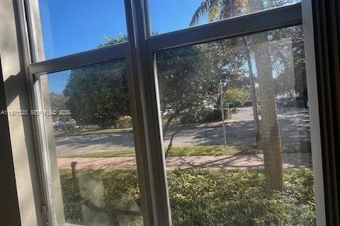 Купить кондоминиум в Холливуд, Флорида 1 спальня, 68.38м2, № 2032134 - фото 14