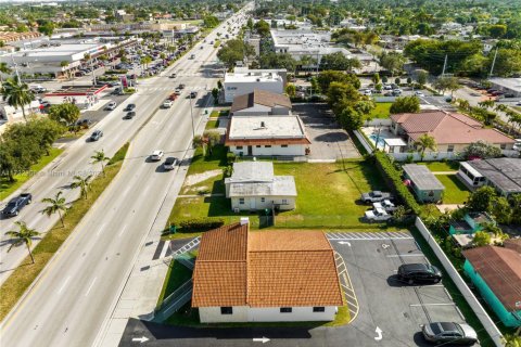 Commercial property in Miami, Florida № 2089182 - photo 27
