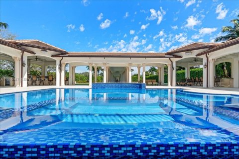 Villa ou maison à vendre à Southwest Ranches, Floride: 9 chambres, 1195 m2 № 2047273 - photo 4