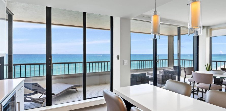 Condo à Riviera Beach, Floride, 2 chambres № 2263416