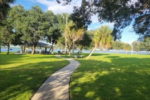 House in Port Charlotte, Florida 3 bedrooms, 117.06 sq.m. № 2218397 - photo 6