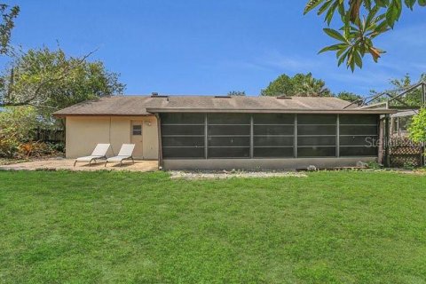 House in Windermere, Florida 4 bedrooms, 167.04 sq.m. № 2223547 - photo 29