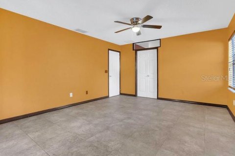 House in Windermere, Florida 4 bedrooms, 167.04 sq.m. № 2223547 - photo 16