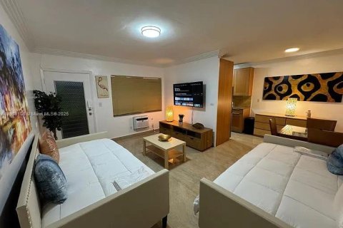 Copropriété à vendre à Miami Beach, Floride: 1 chambre, 52.03 m2 № 1968775 - photo 4